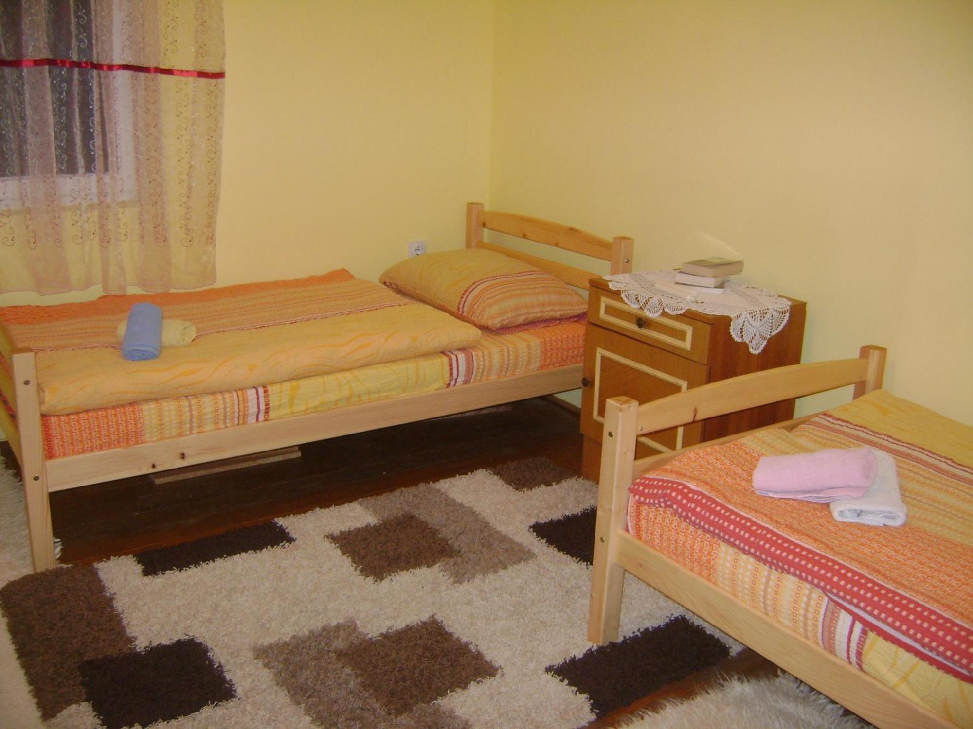 Turisticki Kompleks - Montana Tjentiste Kamer foto
